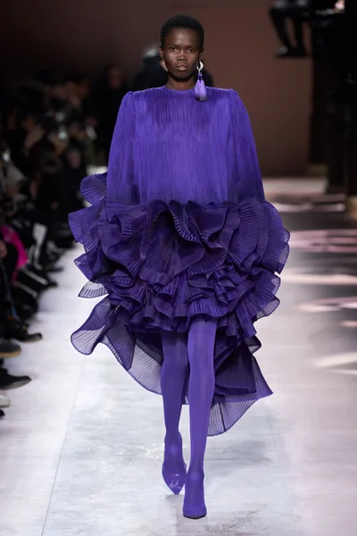 Look 8